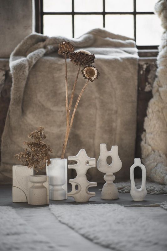 Willow vase, offwhite